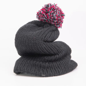 noir-pompon rouge gris