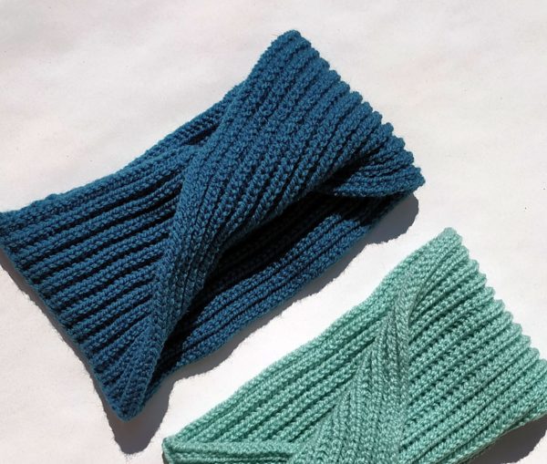 headband bleu réalisé en France, achat en ligne sur mon site charlotte-tricote.fr